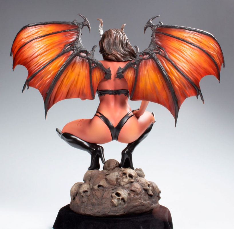Hellwitch 1/5 Scale Resin Model Kit by Quarantine - Click Image to Close
