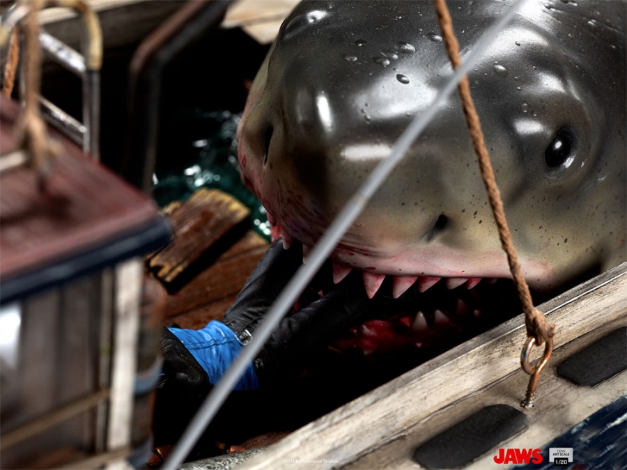 Jaws Attack Shark and Orca Boat 1/20 Scale Diorama Statue (3.5 FEET LONG) - Click Image to Close