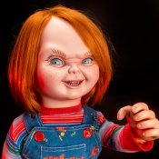 Child's Play Ultimate Chucky Life-Size Prop Replica