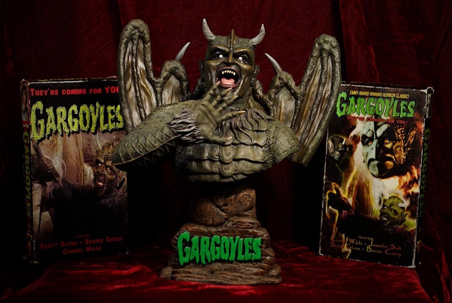 Gargoyles 1972 TV Movie 1/4 Scale Bust MALE Model Kit - Click Image to Close