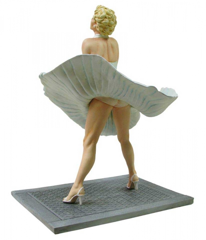 Marilyn Monroe The Girl 1/8 Scale Model Kit - Click Image to Close