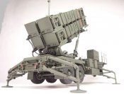 HEMTT M983 Tractor and M901 Patriot Missile PAC-2 Launch Station 1/35 Scale Model Kit