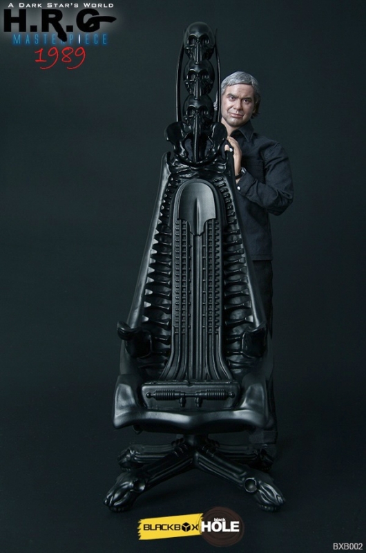 H.R. Giger 1/6 Scale Masterpiece Figure with Chair - Click Image to Close