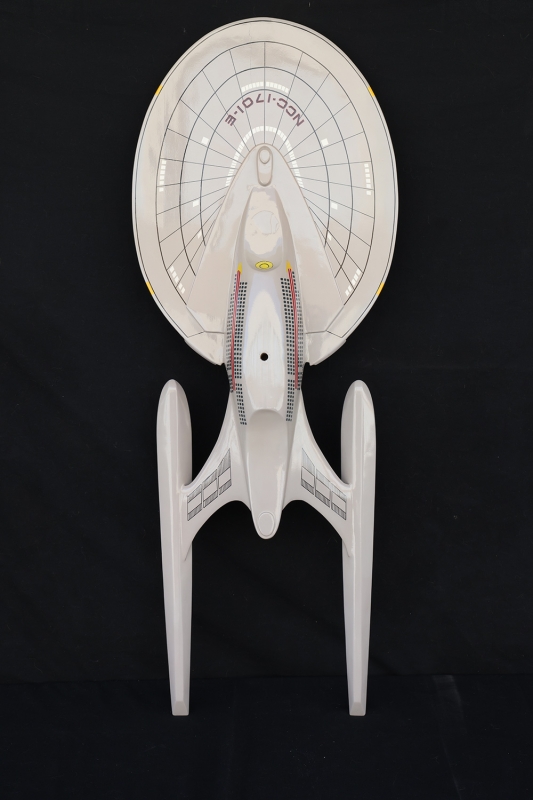 Star Trek The Next Generation Enterprise 1701-E Giant Studio Scale Replica 48" Long - Click Image to Close