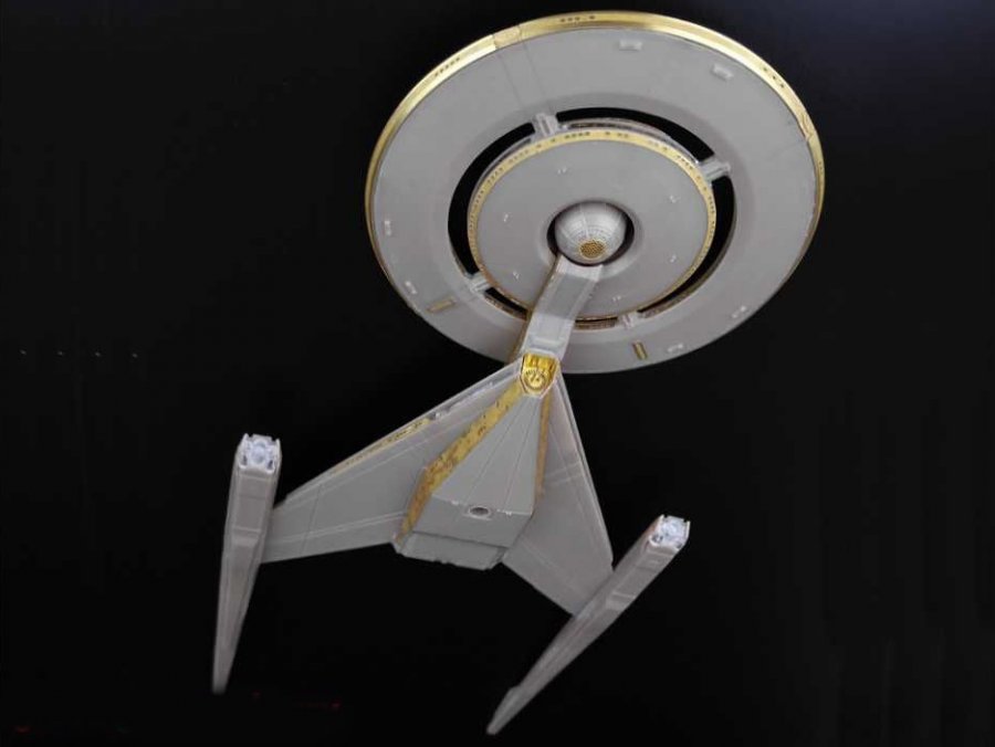 Star Trek Discovery NCC-1031 1/2500 Scale Photoetch Detail and Hangar Set "Fruit Pack" by Green Strawberry - Click Image to Close