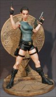 Raider Girl With LT1 Fantasy Base 1/6 Scale