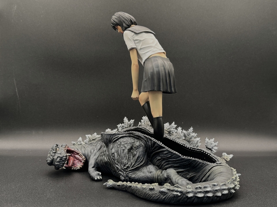 Godzilla Girl Art Statue Model Kit by Capsule Studio - Click Image to Close