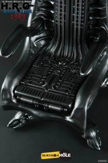 エンジニア チェアスーツ フィギュア HRギーガー H.R. Giger 1/6 Scale Masterpiece Figure with Chair H.R.