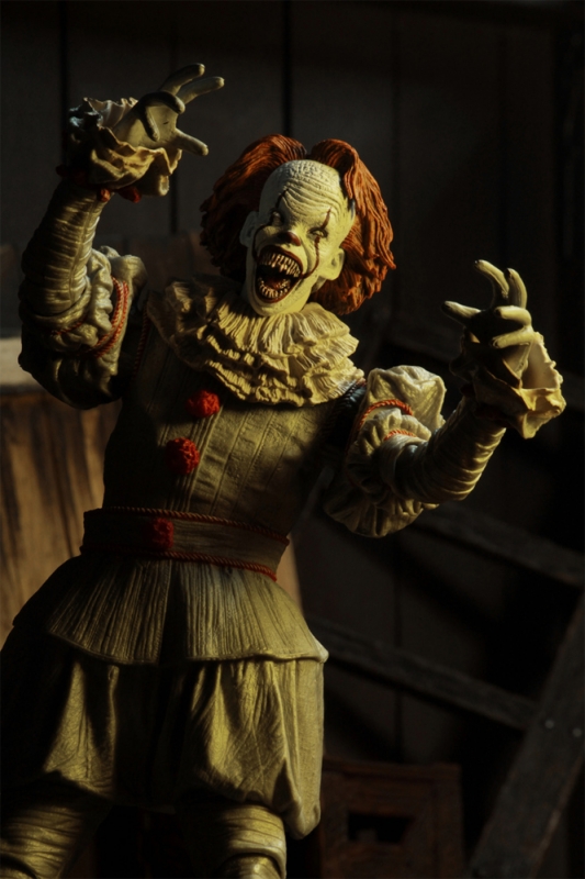 IT 2017 Pennywise Ultimate Wellhouse Version 7" Scale Figure - Click Image to Close