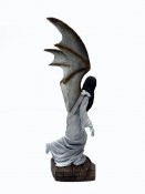 Mark Of The Vampire Luna Vampire With Wings Model Kit