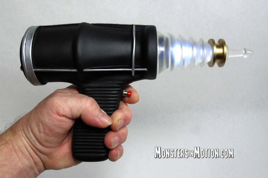 Forbidden Planet Blaster Ray Gun Prop Replica with Lights - Click Image to Close