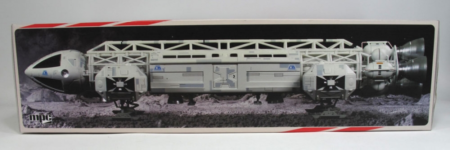 Space 1999 Eagle II Transporter 22" 1/48 Scale Finished Display - Click Image to Close