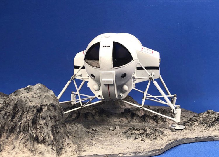 U.F.O. TV Series Moon Hopper 1/72 Scale Model Kit U.F.O. TV