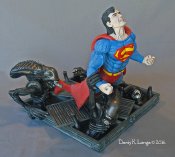 Superman Vs. Aliens 1/6 Scale Diorama Model Kit