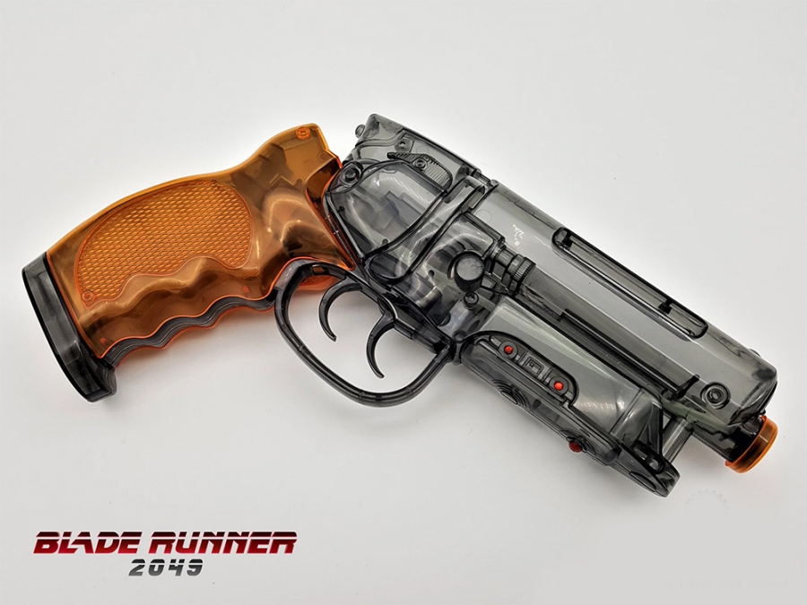 Blade Runner 2049 Deckard's Blaster Water Action Prop Replica - Click Image to Close