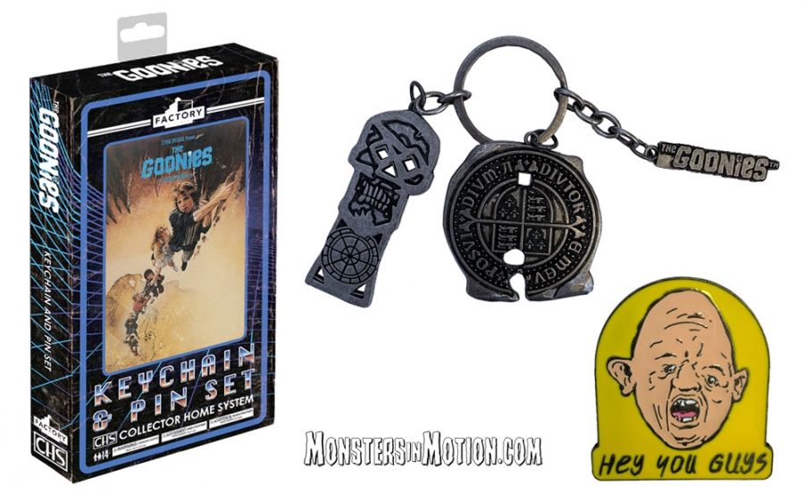 Goonies VHS Box Tribute CHS Keychain And Pin Set - Click Image to Close