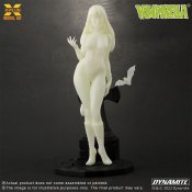 Vampirella Frightning Lightning Aurora Glow 1/8 Scale Plastic Model Kit by X-Plus Japan