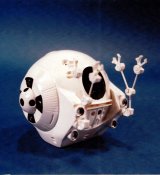 Discovery EVA Pod Spacecraft Model Kit