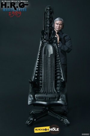 H.R. Giger 1/6 Scale Masterpiece Figure with Chair