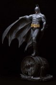 Batman 1/6 Scale 21" Tall Resin Statue by Luis Royo