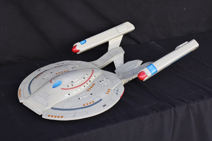 Star Trek Akira Class U.S.S. Rabin Giant Studio Scale Replica 39" Long - Click Image to Close