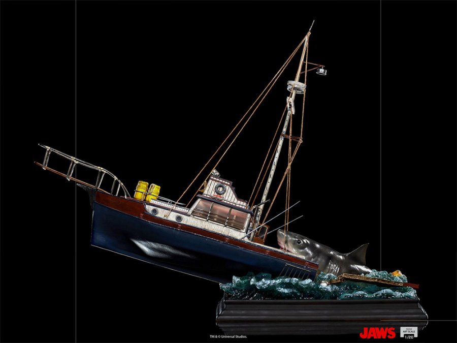 Jaws Attack Shark and Orca Boat 1/20 Scale Diorama Statue (3.5 FEET LONG) - Click Image to Close