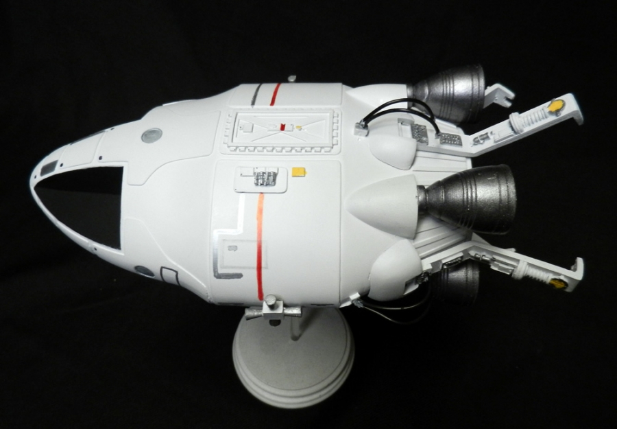 Space 1999 Ultra Probe Command Module Lifeboat 1/32 Scale Model Kit - Click Image to Close