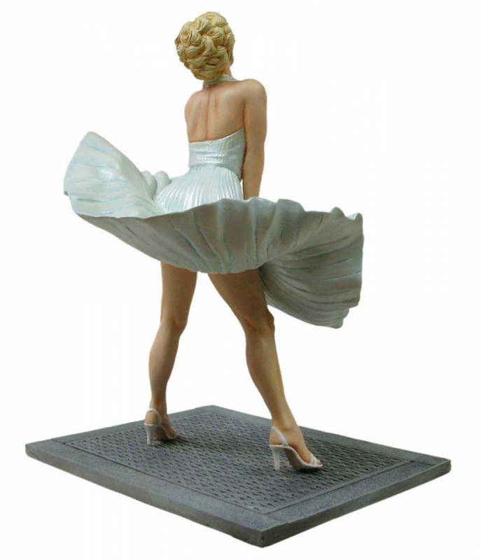 Marilyn Monroe The Girl 1/8 Scale Model Kit - Click Image to Close