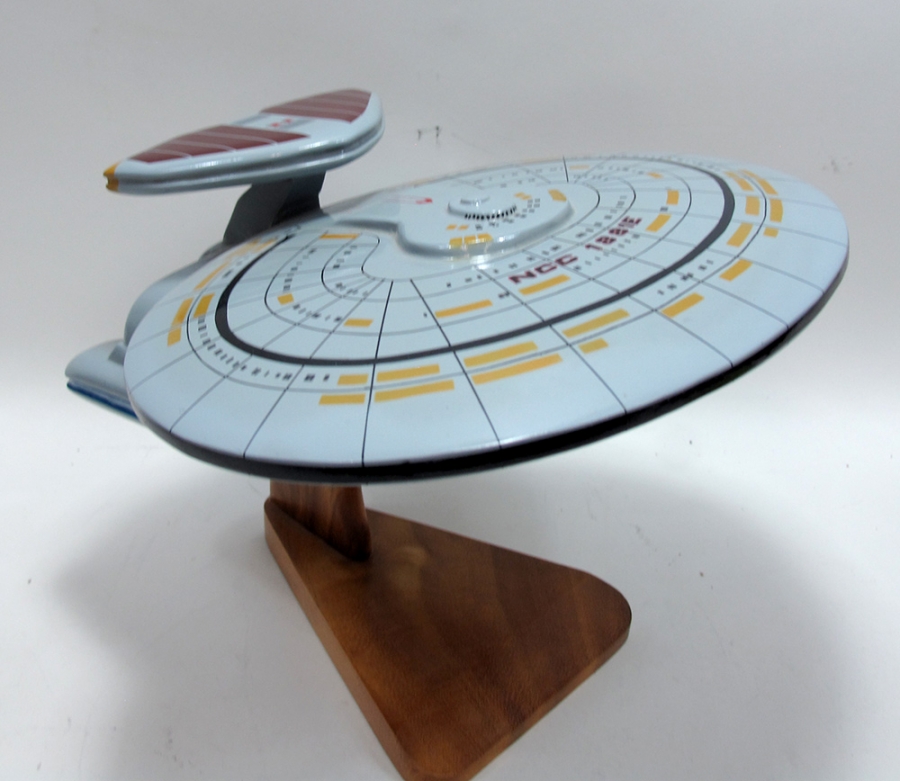Star Trek Nebula Class Starship 12 Inch Long Wood Replica - Click Image to Close
