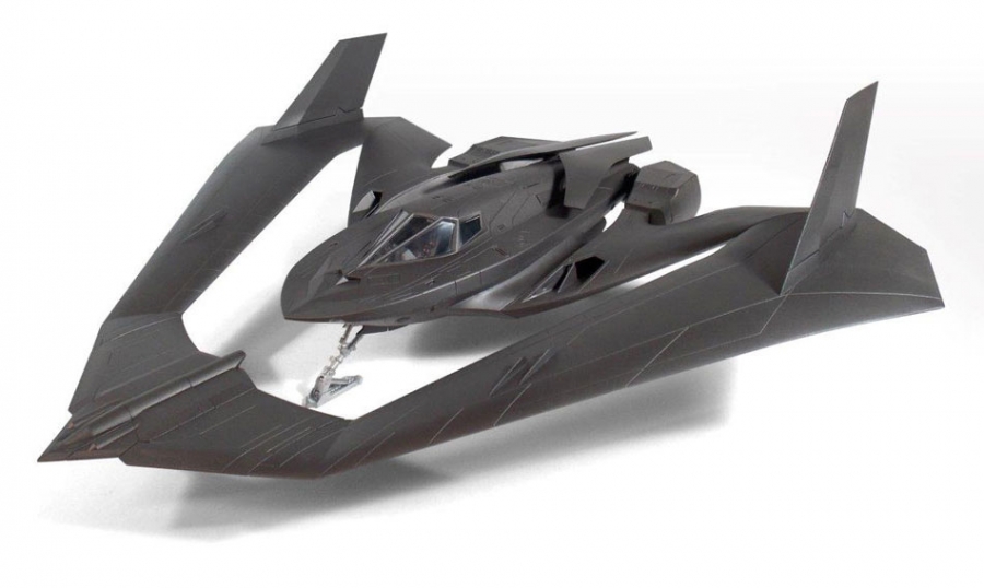 Batman Vs. Superman Batplane (Batwing) 1/24 Model Kit - Click Image to Close