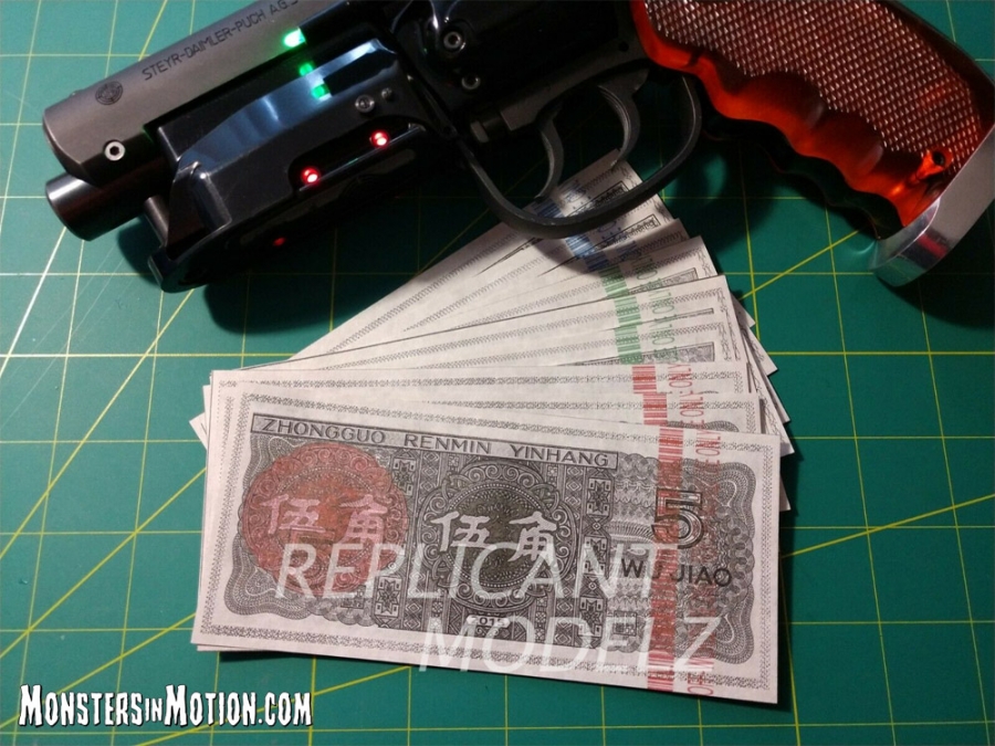 Blade Runner Money Collection Prop Replica - Click Image to Close