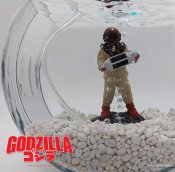 Godzilla 1954 Dr. Serizawa with Oxygen Destroyer Aquarium Bubbler