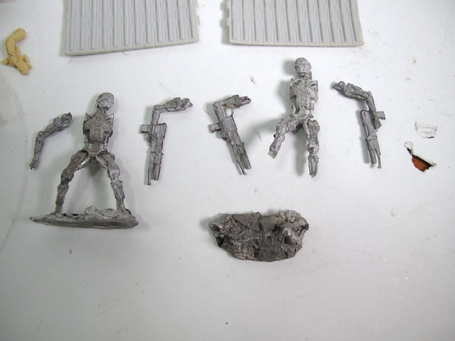 Terminator 2 Judgement Day Hunter Killer Tank 1/35 Scale Model Kit by Argonauts (LOOSE) FREE U.S. SHIPPING - Click Image to Close