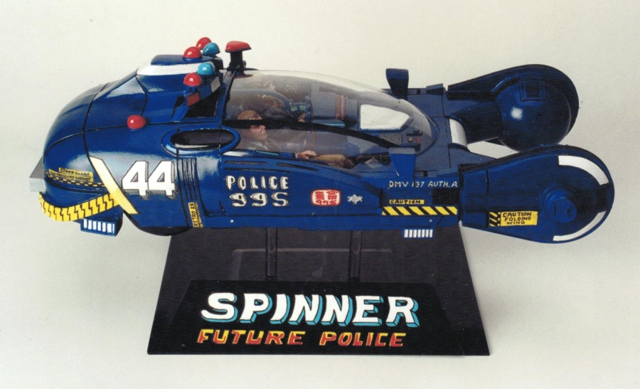 Police Spinner 2019 w/ Deckard & Gaff figures 1/12 Scale Prop Model Kit: - Click Image to Close
