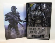 Star Wars Death Trooper Specialist (Deluxe Version) Action Figure