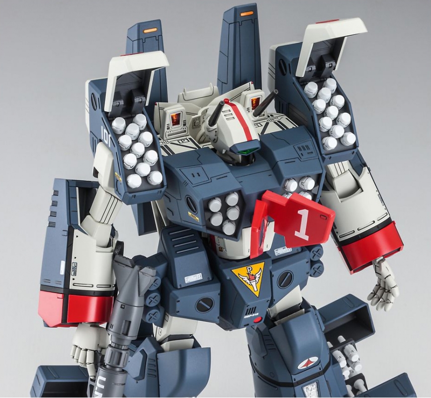 Macross Robotech VF-1J Armored Valkyrie 1/72 Scale Model Kit by Hasegawa - Click Image to Close