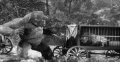 Mighty Joe Young Deluxe MONOCHROME Statue