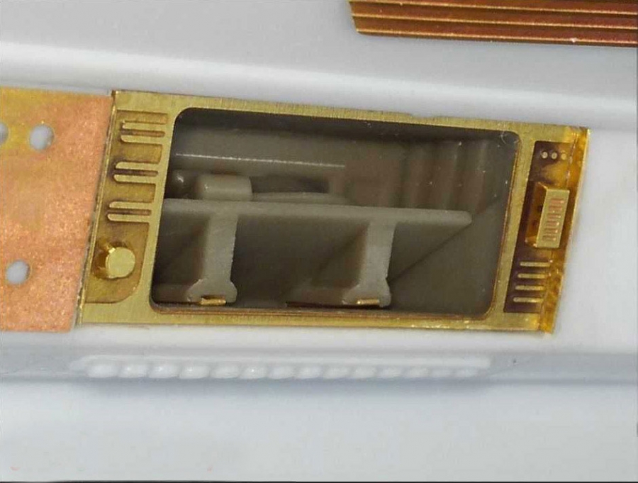 Star Trek Deep Space Nine U.S.S. Defiant 1/420 Scale Photoetch and Resin Detail Set "Fruit Pack" by Green Strawberry - Click Image to Close