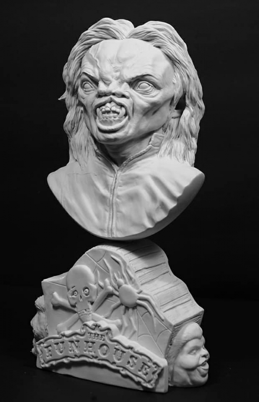 Funhouse Freak 1/4 Scale Bust Model Kit - Click Image to Close