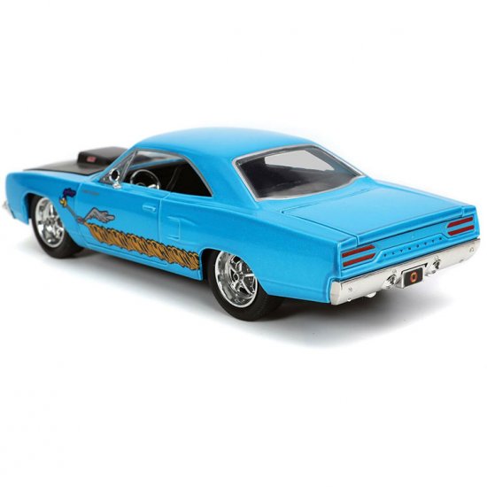 Looney Tunes Hollywood Rides 1970 Plymouth Road Runner 1/24