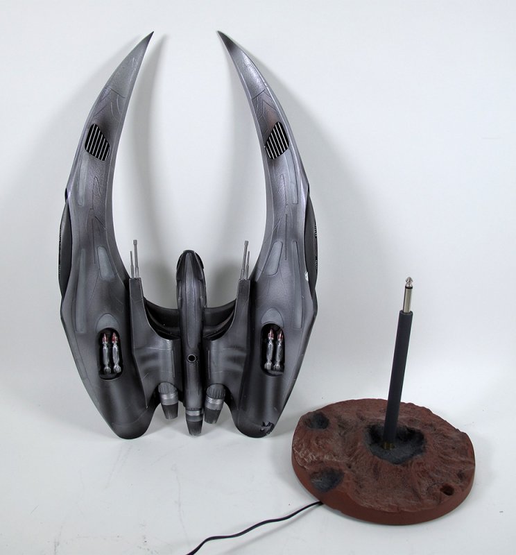 Battlestar Galactica Reboot Cylon Raider Replica with Lights by QMX - Click Image to Close
