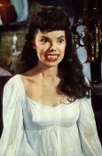 Brides of Dracula Gina Vampire 1/4 Scale Bust, Model Kit