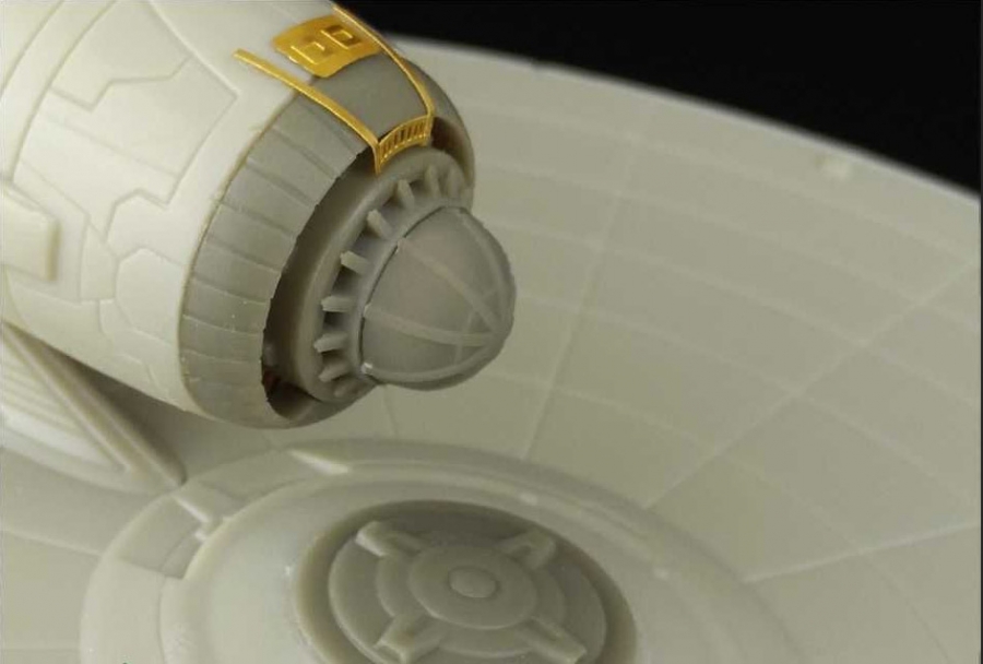 Star Trek U.S.S. Kelvin NCC-0514 Photoetch and Resin Bussard & Sensors by Green Strawberry - Click Image to Close