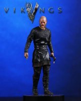 Vikings TV Series King Ragnar 1/9 Scale Statue OOP