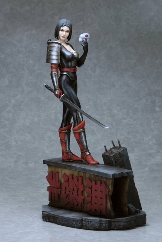 Katana DC Comics Statue by Luis Royo - Click Image to Close