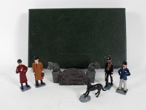 Sherlock Holmes Hound of the Baskervilles Metal Figure Set
