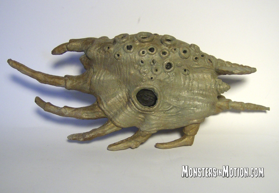 Buckaroo Banzai Thermal Pod and Alien Creature Prop Replica Model Kit - Click Image to Close
