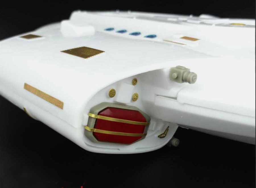 Star Trek Deep Space Nine U.S.S. Defiant 1/420 Scale Photoetch and Resin Detail Set "Fruit Pack" by Green Strawberry - Click Image to Close