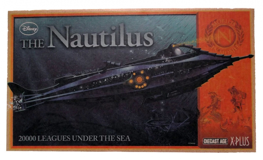 20,000 Leagues Under the Sea Nautilus 16" Diecast Lighted Display Model X-Plus - Click Image to Close