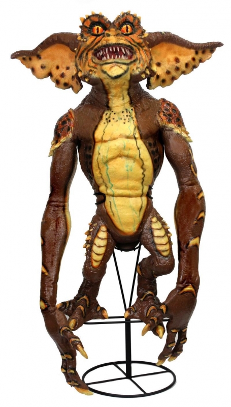 Gremlins 2 Brown Gremlin Stunt Puppet Prop Replica - Click Image to Close